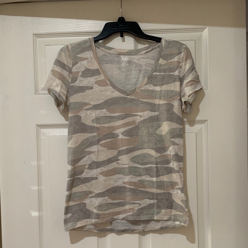 PINK Victoria's Secret Camo Short Sleeve Tee
